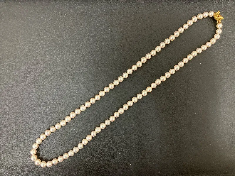 ティファニーの真珠のネックレス