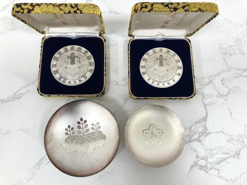 【銀杯と銀のメダル】を宮城県白石市のお客様からお買取りさせていただきました