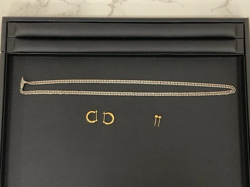 【金やプラチナのアクセサリー類】を宮城県白石市のお客様からお買取りさせていただきました